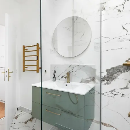 2 Or 4 People Eiffel Tower And Invalides Apartamento Paris