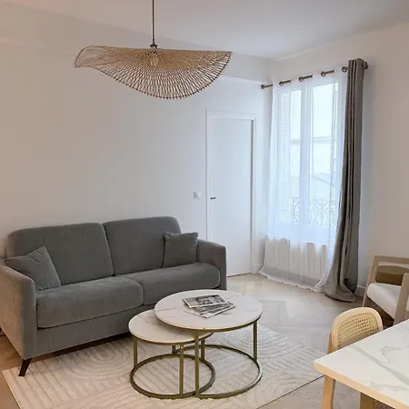 Apartman 2 Or 4 People Eiffel Tower And Invalides Párizs