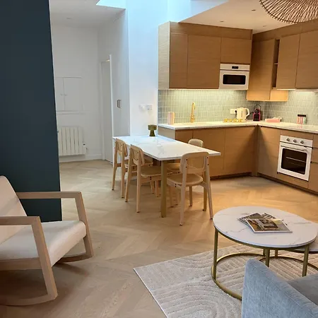 2 Or 4 People Eiffel Tower And Invalides Apartman Párizs